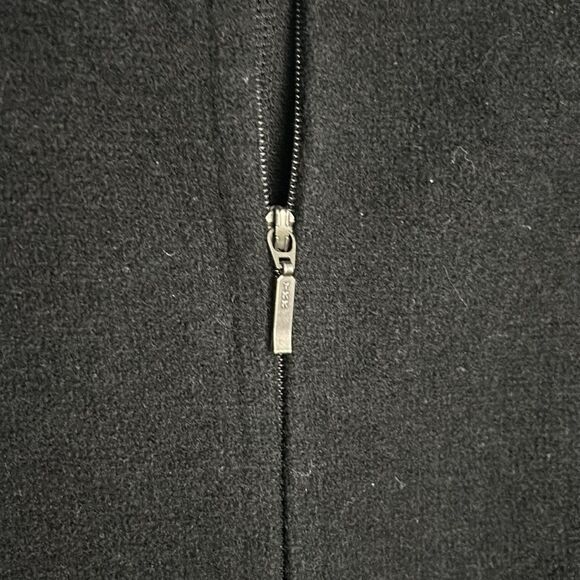 Women’s Ibex Wool Vest - Picture 6 of 9